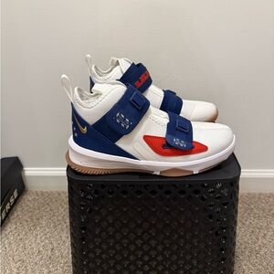 Lebron Soldier Xiii la(gs)